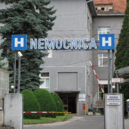Nemocnica_zlate_moravce_maps.google.sk_.jpg