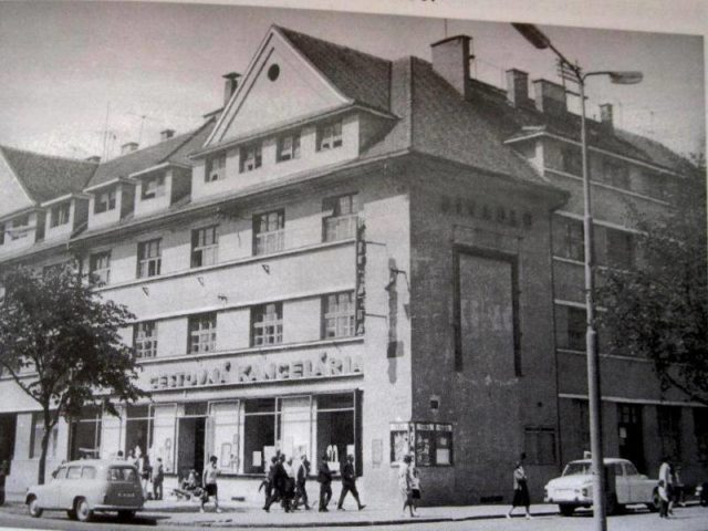 Stare divadlo 1976 klubpriatelov.jpg