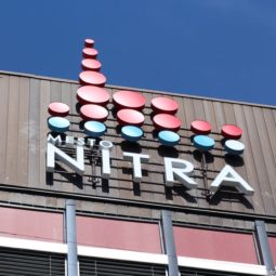 Svetelné logo Nitry