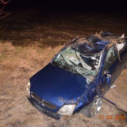 Dopravna nehoda auto alkohol za volantom policia autonehoda 1.jpg