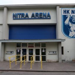 Nitra arena stadion hokej playoff krpz.jpg