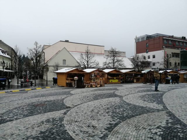 vianočné trhy mestečko svatoplukovo namestie