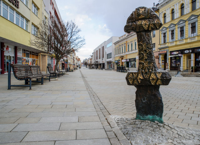 ++ pešia zóna v Nitre počas mimoriadnej situácie v súvislosti s výskytom ochorenia COVID-19 spôsobeným koronavírusom (2019-nCoV) na Slovensku. Nitra, 22. marec 2020.