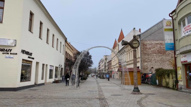 Nitra mesto vianoce pesia zona svatoplukovo namestie 2.jpg