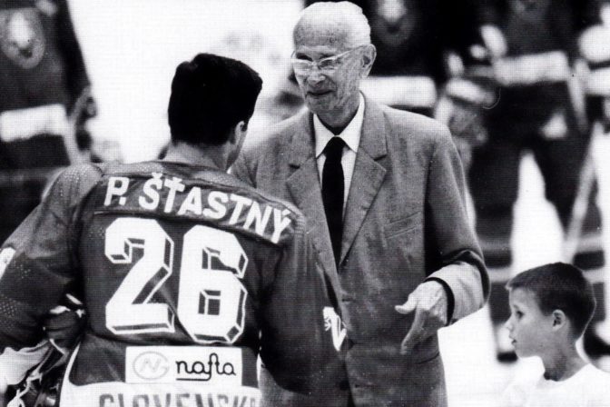 Štefan Valent, hokej