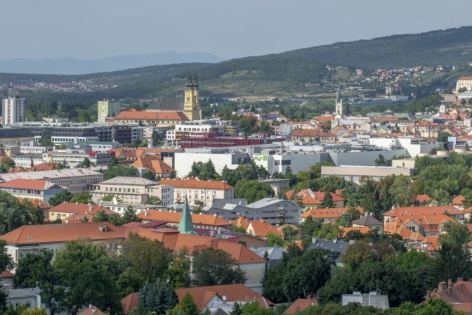 Priskum mesto nitra obyvatelia bývanie byty domy