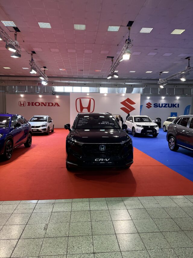 Agrokomplex vystava autosalon autoshow nitra 15.jpg