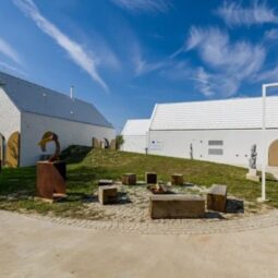 Vinarstvo s dvor 530x367 c.jpg