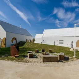 Vinarstvo s dvor 530x367 c.webp