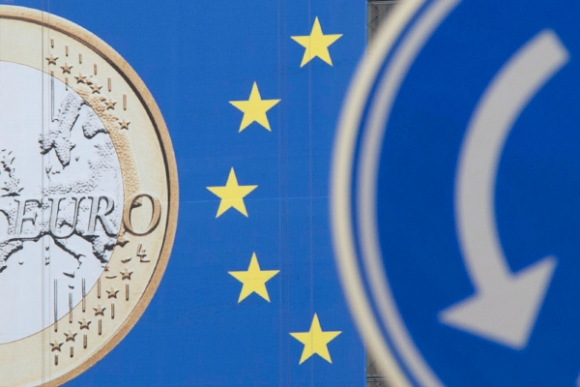 Pravdepodobnosť rozpadu eurozóny klesla na minimum