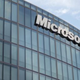 Zisk spoločnosti Microsoft vzrástol
