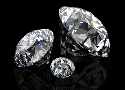 Daňová kobra odhalila podvody s diamantovým práškom