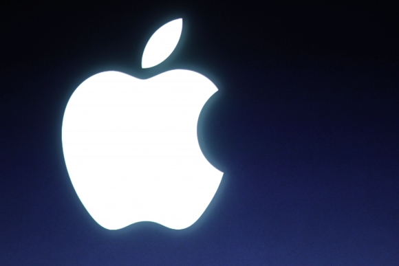 Apple rozdelí svoje akcie a zníži tak ich cenu na sedminu