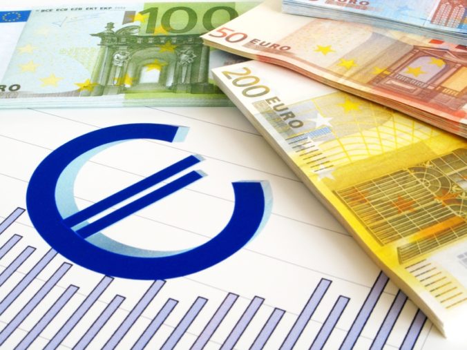 Peniaze EÚ sa podľa analytika KI využívajú neefektívne