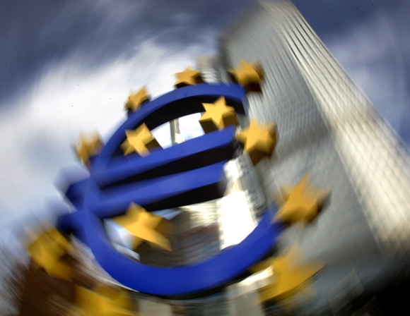 ECB: Banka sa pripravuje na odchod Grécka z eurozóny