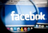 Facebook bude čeliť hromadným žalobám akcionárov