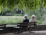 Starobné penzie sa pracujúcim penzistom zvýšia