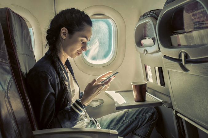 Lietadlo, telefón, žena, cestujúca