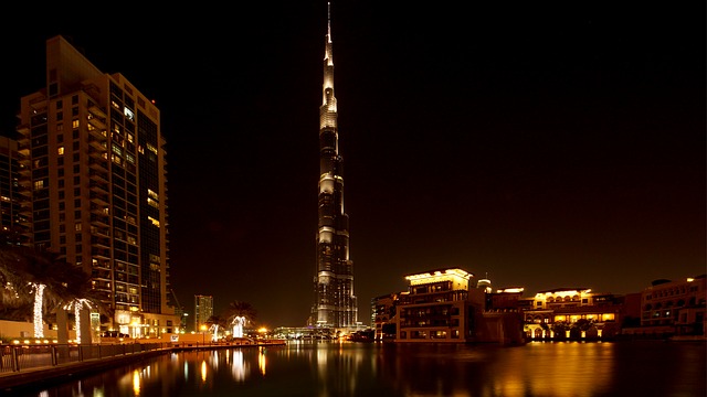 Dubai 1085058_640.jpg