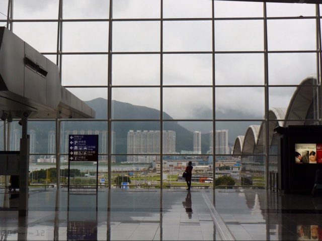 5 hong kong international airport hkg.jpg