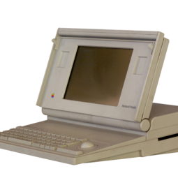 Macintosh_portable_wiki.jpg