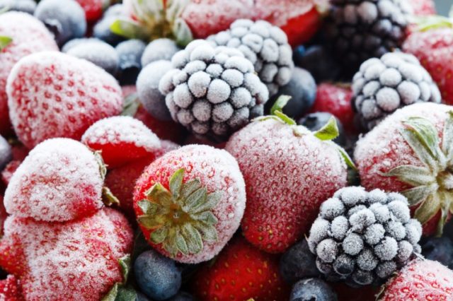 frozen berries hepatitis 752x501