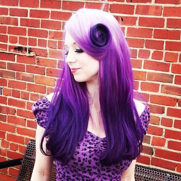 Wonderful dark purple ombre hair color for blonde hair girls the look is so nice.jpg