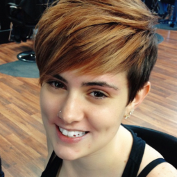 Cute short haircut with side bangs.png