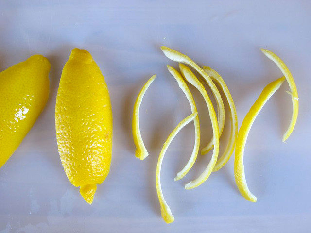 How to candy lemon peels 41 640x480.jpg