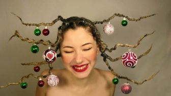 Creative christmas hairstyles 17 58468cdf8f9b9__605.jpg