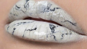 Marble lips makeup art 3 5902fe996d680__700.jpg