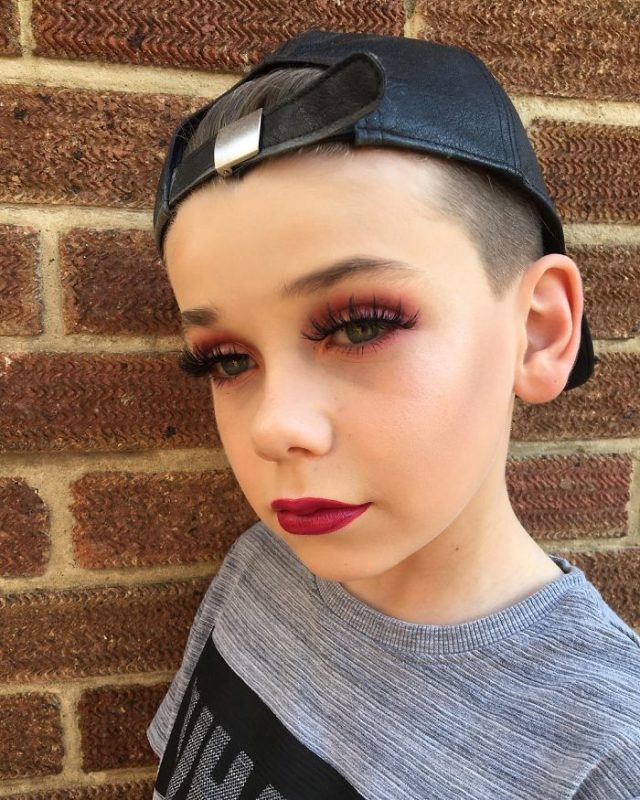 10 year old makeup by jack 12 59280e5712c52__700.jpg
