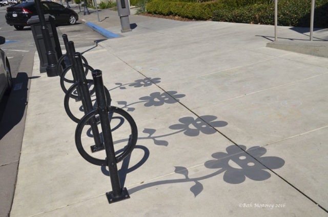 Fake shadow street art damon belanger redwood california 6 599bf2710e810__880.jpg