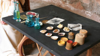 Roman cosmetics display.jpg