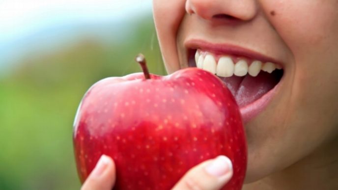 Easy diet tips for beautiful strong teeth.jpg