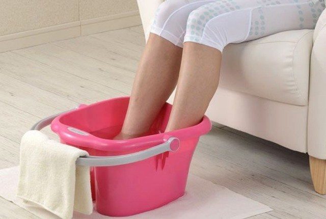 Hot foot bath 640x430.jpg