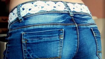 49912d09bf295d6624ab7ba4690bfc9f denim jeans dobre rady.jpg