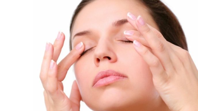 Oteklé oči zdravotní poradenství beauty tips.jpg