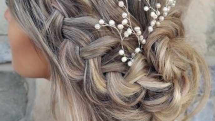 Wedding hairstyle trends low messy updo with braid karina kotok via instagram 334x500.jpg