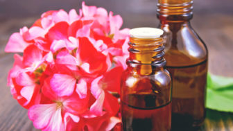 Geranium oil_thumbnail.jpg