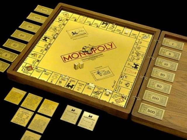 Golden monopoly 2 million.jpg