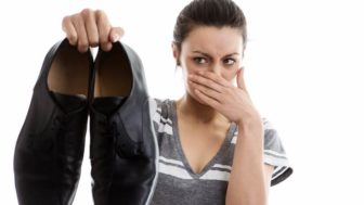 5_simple_tips_for_getting_rid_of_shoe_odor6.jpg