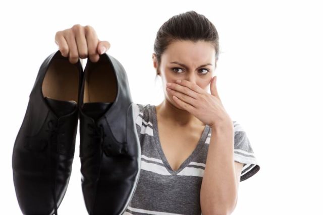 5_simple_tips_for_getting_rid_of_shoe_odor6.jpg