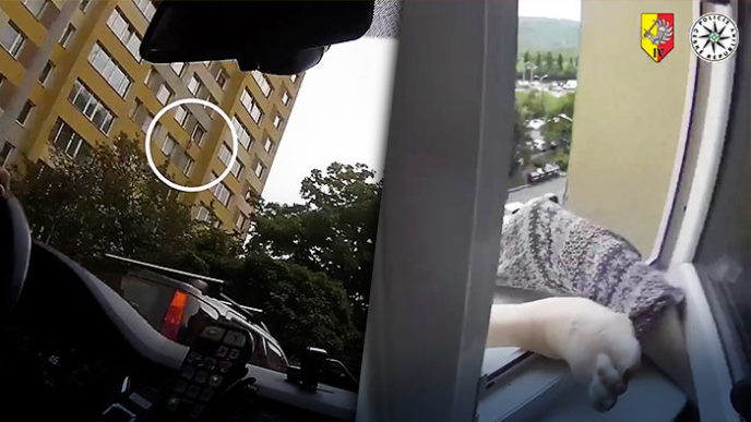 Záběry z policejního videa.