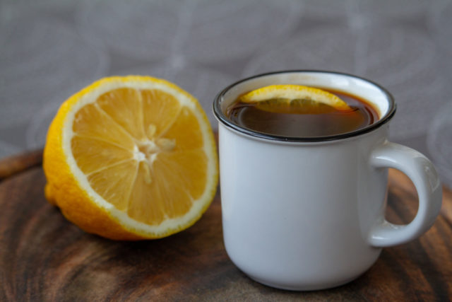 káva s citrónom