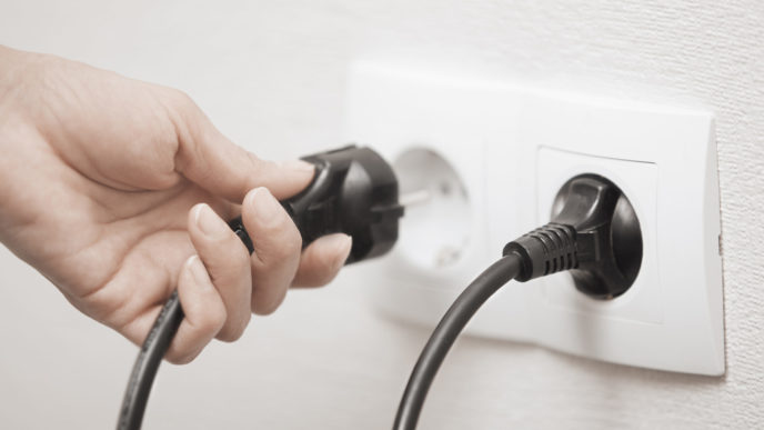 Odpojením tejto elektroniky ušetríte veľa peňazí!