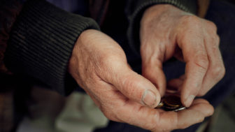 Dôchodcovia si od januára prilepšia