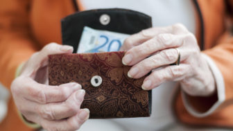 Dôchodcovia môžu mať na pracovnom trhu o výhodu menej