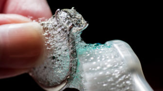 Ako vyčistite zlaté šperky