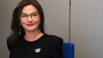 Známu političku vytočili do vývrtky!